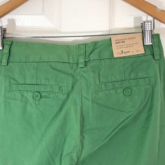 NWT J Crew Broken in Chinos Size 2s - Picture 4 of 8
